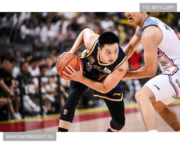 退役后仍可与一队共铸辉煌 以5分1板为起点开启CBA新篇章